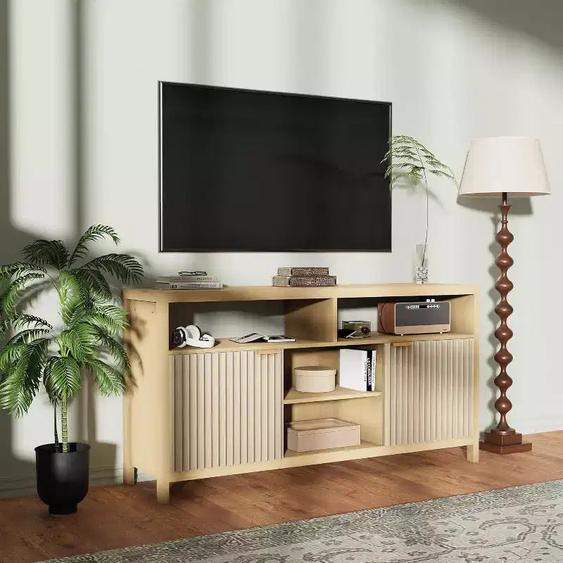 Geriffelter TV-Schrank für 65-Zoll-Fernseher, Mid-Century Modern Medienkonsole mit verstellbaren Einlegeböden, schmales Bauernhaus-Unterhaltungsmöbel