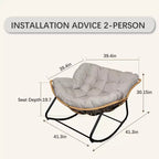 Moderner Schaukelstuhl aus Rattan und Metall mit Kissen