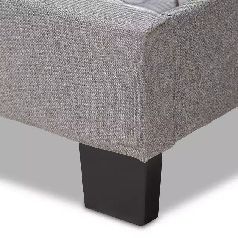 Modernes Polsterbett aus Stoff